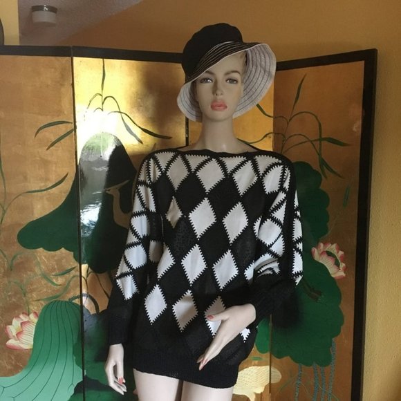 Black and white leather knitted sweater - Picture 1 of 7